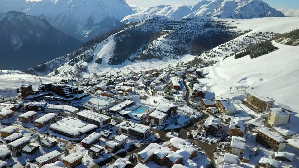 Alpe D'Huez - Ski Resorts Video