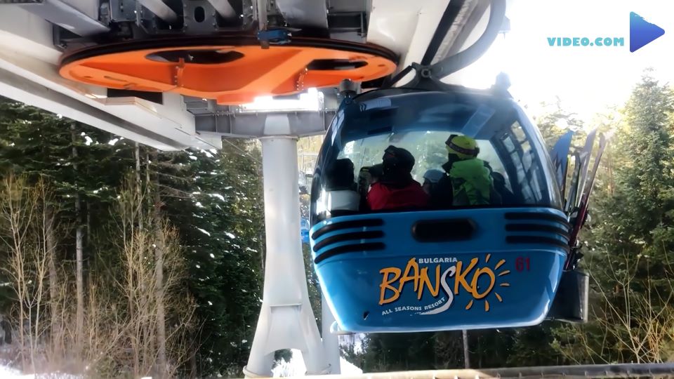 The long gondola. a 27-minute ride to Bunderishka Polyana.