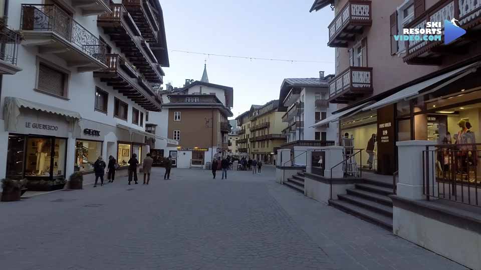 Corso Italia, 600 meters long pedestrian area