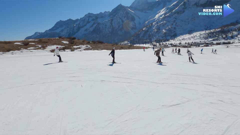 the south face of Tonale pass is the most crowded area, but even here there are no real lines for the lifts.